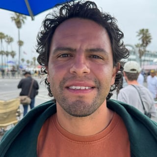 Vincent Alvarez profile